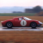 フェラーリが「知られざるヒーロー」と呼ぶ250LM。1965年のル・マンにて並み居るプロトタイプレーシングカーを退け、1-2フィニッシュを達成したその背景とは