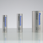 パナソニックが米電池メーカーと提携し新型バッテリーの開発と製造へ。全固体電池と同様のエネルギー密度を持ち、中国産バッテリーよりも安価に製造できる可能性