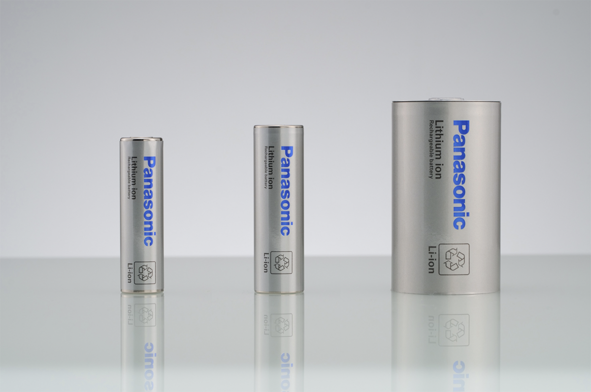 パナソニックが米電池メーカーと提携し新型バッテリーの開発と製造へ。全固体電池と同様のエネルギー密度を持ち、中国産バッテリーよりも安価に製造できる可能性