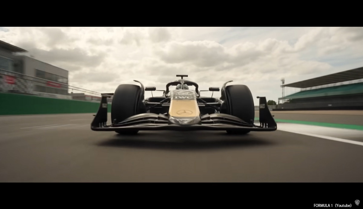 ブラッド・ピット主演「F1」予告編公開。実際のF1チームとドライバー、FIA全面の支援によって実現、すでに「F1チームを2つ以上買える」だけの予算が投入される【動画】