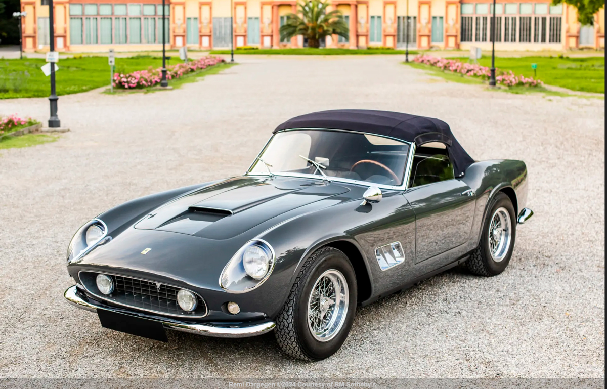 1960年製フェラーリ 250GT SWB カリフォルニア スパイダーが「1700万ドル（25億円）」という高額にて落札される。このクルマのいったい何が特別なのか