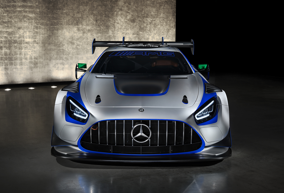 メルセデス・ベンツが同社のレース活動130周年を記念しAMG GT3 エディション 130Y モータースポーツを発表。開発には2年を要し、何から何までが特別な仕様に