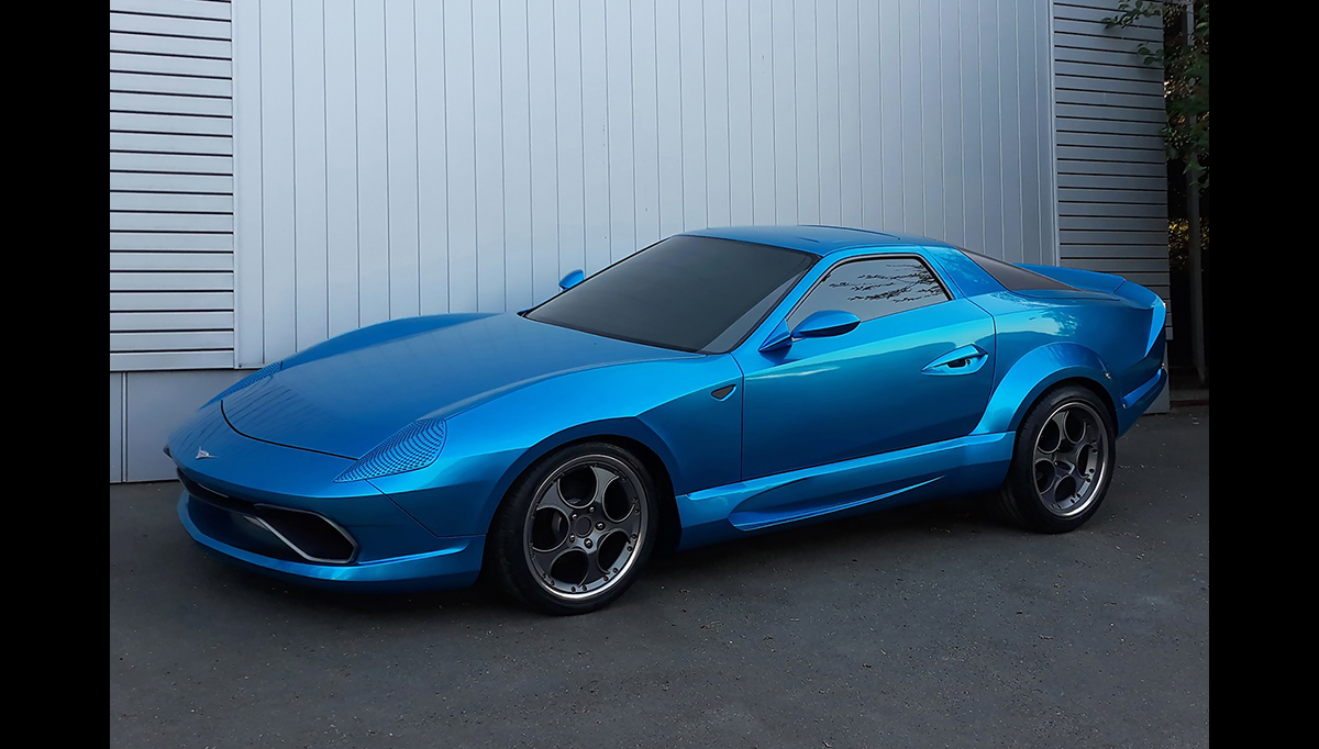 え？このクルマのベースがマツダRX-7（FC3S）？「1970年代に考えられた未来の車」っぽいカスタムカーが中古市場に登場