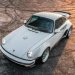 ポルシェ911レストモッド始祖、シンガーより最新作「フジ・コミッション」「916コミッション」公開。本家ポルシェにシンクロし「ペピータ」「タータン」内装も増加中