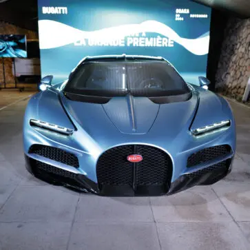 ブガッティ トゥールビヨン