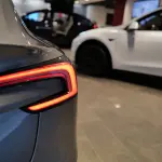 テスラ