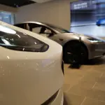 テスラ