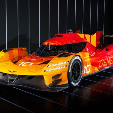 【ル・マン参戦へ】ジェネシス初のハイパーカー「GMR-001」が遂に実車公開。WRC由来の4気筒を2基連結した“フランケンV8”で戦う新時代の挑戦