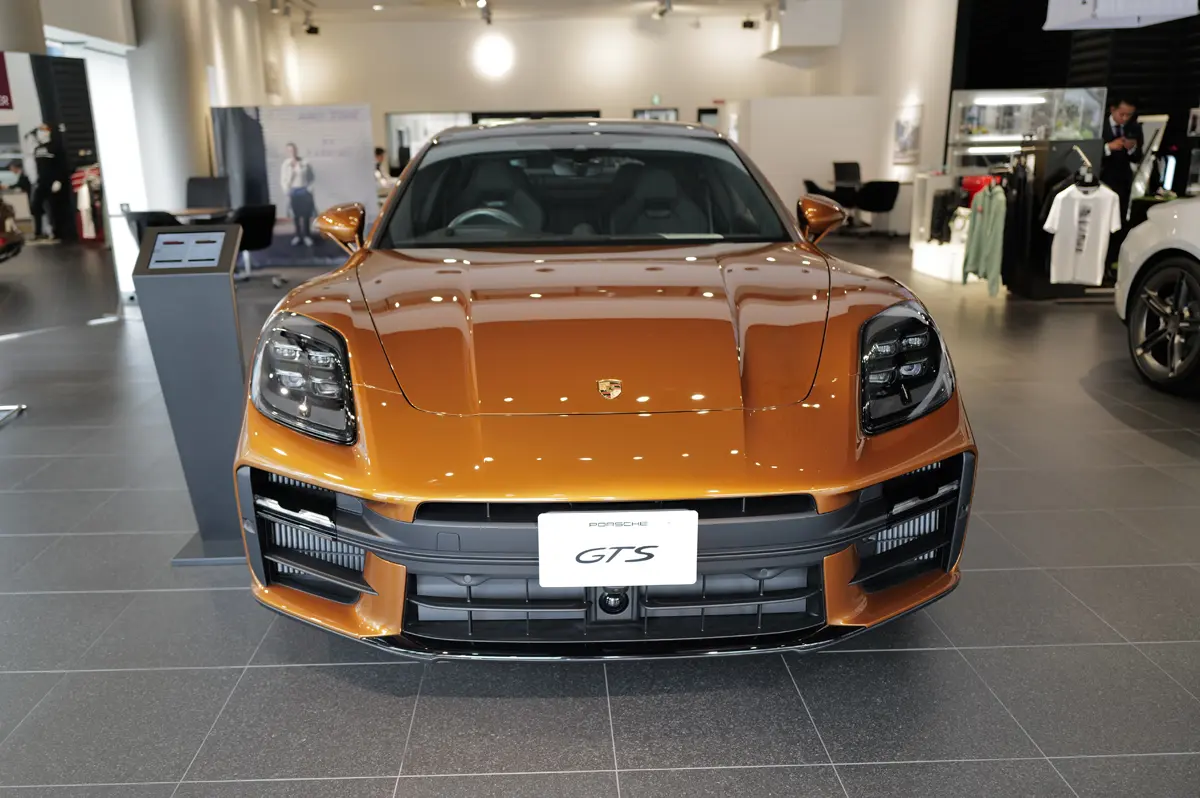 ポルシェ パナメーラ