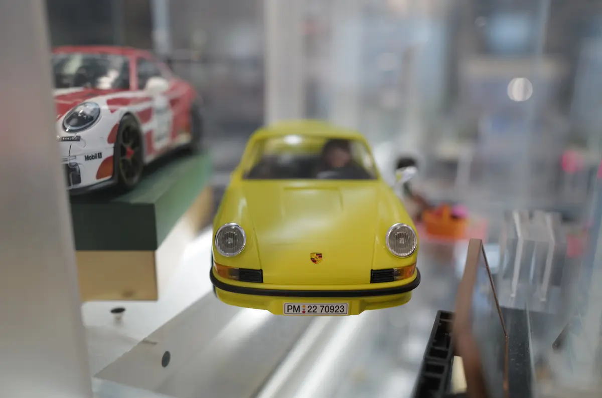 ポルシェ911カレラRS「ナナサンカレラ」のモデルカー