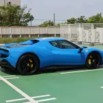 フェラーリ296GTBに「ほぼフル」プロテクションフィルム施工、費用はかかるが得られる「心の平安」は非常に大きい。これで安心してドライブを楽しめそうだ