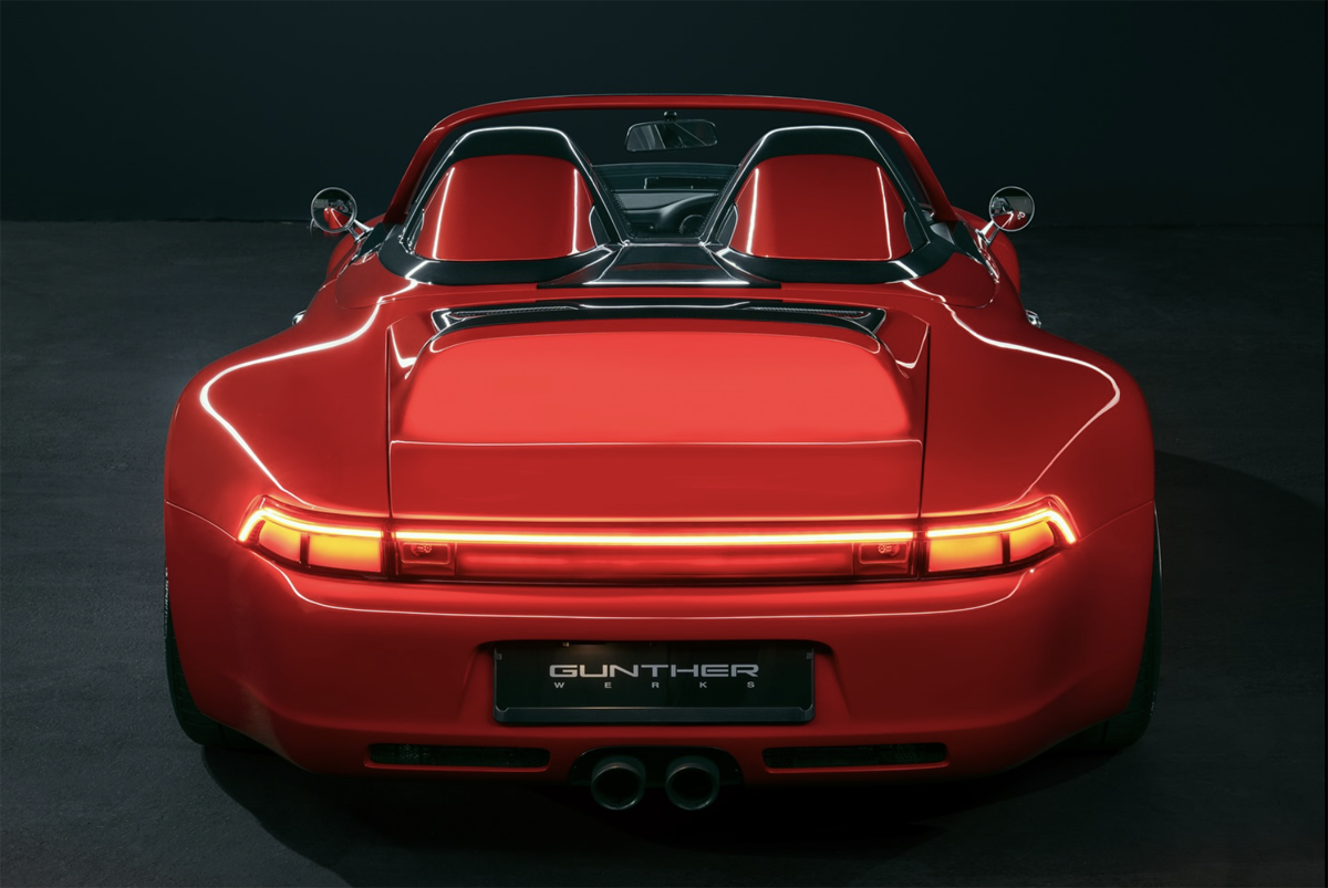 【世界25台限定】ガンサーワークス最新作、ポルシェ911「ザ・トップレス・コミッション」：究極のスピードスターが香港へ。ボディカラーは「チョイ・レッド」