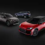 新型トヨタRAV4（2026年モデル）発表。米国初のGRスポーツ導入＆全車ハイブリッド化の全貌
