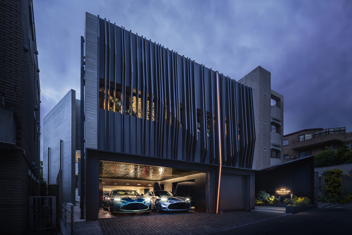 【驚愕】アストンマーティンが東京・表参道に「超高級邸宅」を建設。クルマも家も“アート”として楽しむ時代へ