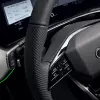 アウディの新型Q3、「これまでのレバーがなくなった」ウインカーやワイパー含む操作系の大胆変更に賛否両論。「天才的」と評価する声も