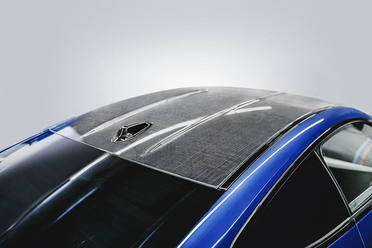 BMW、ニュル24時間で5年ぶりの総合優勝。実戦に投入された天然繊維素材使用の軽量技術にも注目が集まる