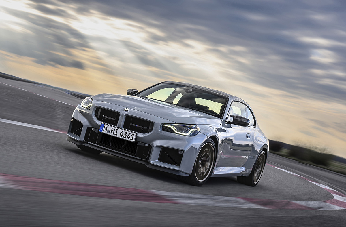 BMW史上最強の後輪駆動Mカー、M2 CSにはなぜMTがないのか?BMW「それはパワーが強すぎるから」