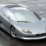 BMWは「イタリアン」デザインにも強い興味を示していた。これまでにはジウジアーロ、ガンディーニ等による数々の名車が誕生している