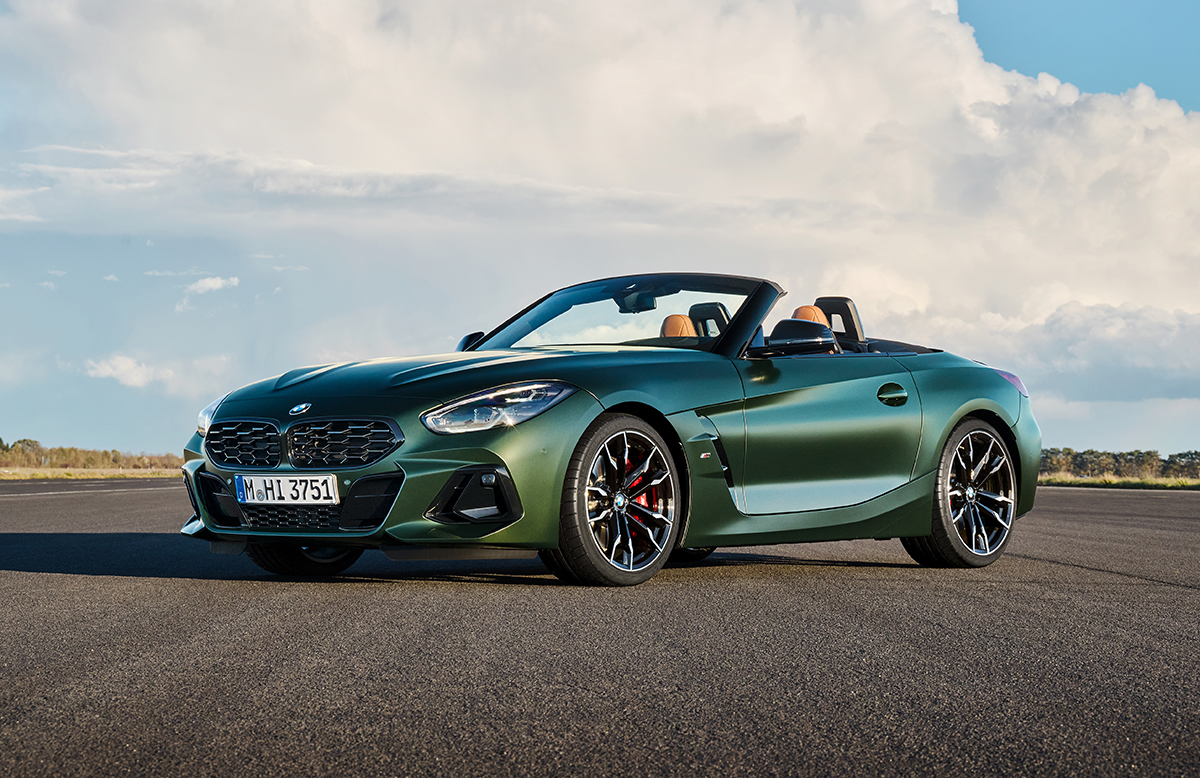 BMW Z4、2026年5月まで延命決定。マニュアルモデルが売れすぎて販売継続へ?どうなるGRスープラ