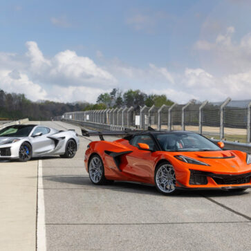 【アメリカンハイパーカー】シボレー・コルベットZR1Xが正式発表｜アメ車史上最高出力、1,250馬力のハイブリッド・モンスター登場