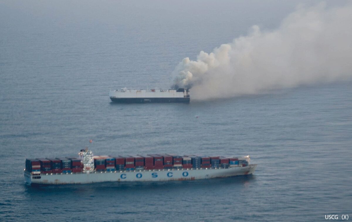 【速報】中国から出港したEV輸送船が太平洋で炎上。約3,000台の新車が被害か、目的地への到着は絶望的