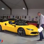 EVOマガジン創業者がフェラーリ296GTSをレビュー。「多くの面で素晴らしく、V6エンジンは”栄光の咆哮”」。ただし「買わない」と語るその理由とは【動画】