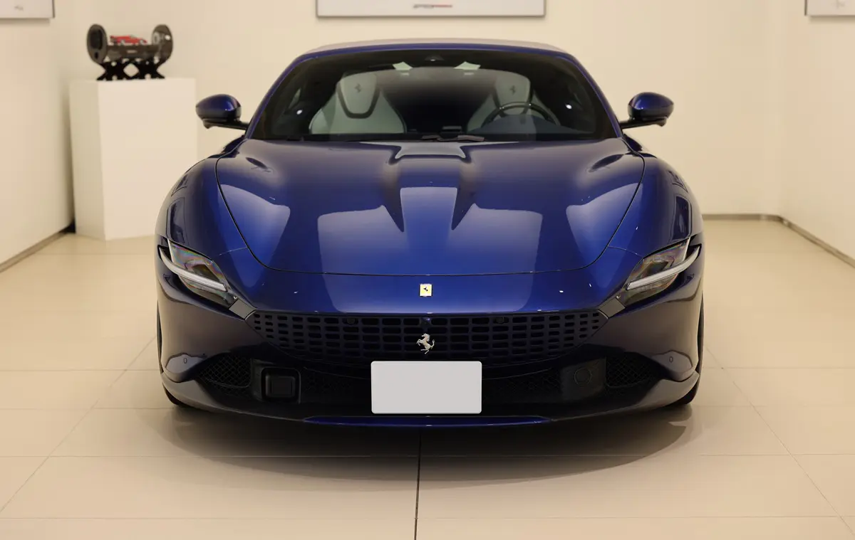 フェラーリ ローマ スパイダー「お呼ばれ」納車式へ。ここまでこだわり抜いた内外装を持つローマは他に見たことがない【動画】