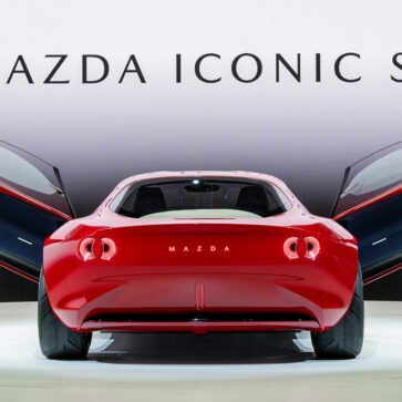 【ついに市販化へ】マツダ「アイコニックSP」はRX-7後継となる「ロードスターとは別の」高級ロータリースポーツ。365馬力、価格は750～900万円とのウワサ