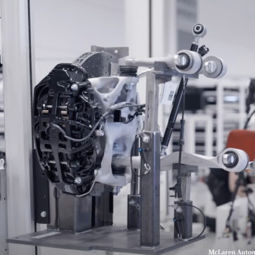 【マクラーレンW1に採用】AI×3Dプリンティングで生まれた驚異の米国製サスペンションパーツは今後の”主流”となりうるか？【動画】