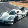 【世界に1台だけ】ポルシェが“公道を走れるレーシングカー”963 RSPを発表、室内には「カップホルダー」も