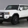 【これいいな】トヨタ・ランドクルーザーが商用バンに変身。最大積載量2,000L＆3.5トン牽引可能、後席なしのシンプル仕様として英市場で限定販売