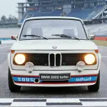 「世界初のターボ車」を投入したBMW。さらにはツインターボにて新たな時代を切り拓き、N54とN63エンジンが残した“革新の20年”を振り返る