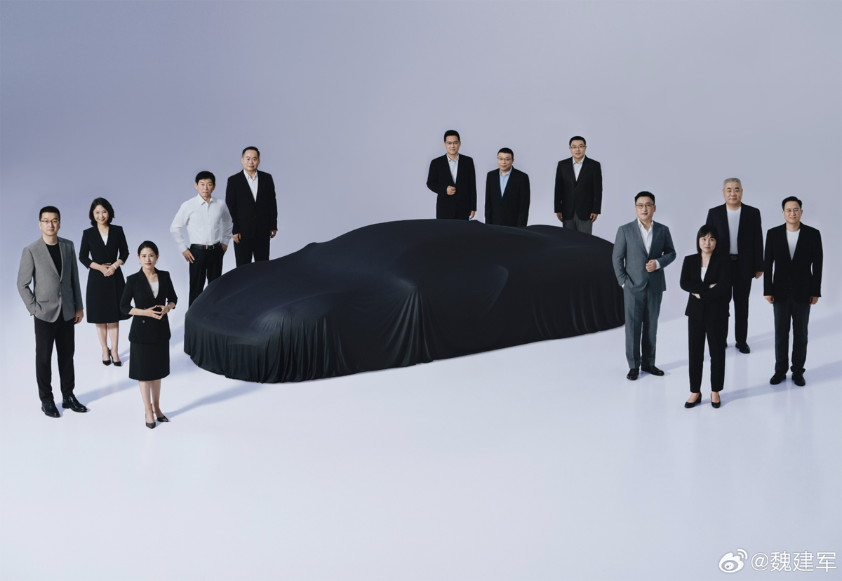 中国・長城汽車が初のスーパーカー「自信」を予告。自主開発のV8 PHEVでBYD「仰望U9」に真っ向勝負を挑む