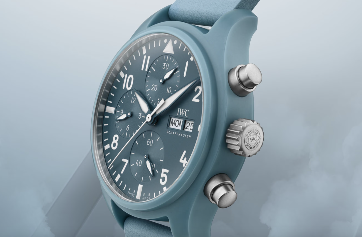 トレンドはやはり「水色」か・・・。IWCもトップガンシリーズにライトブルーを使用した新作を「初」投入、夏に向けてテイクオフ