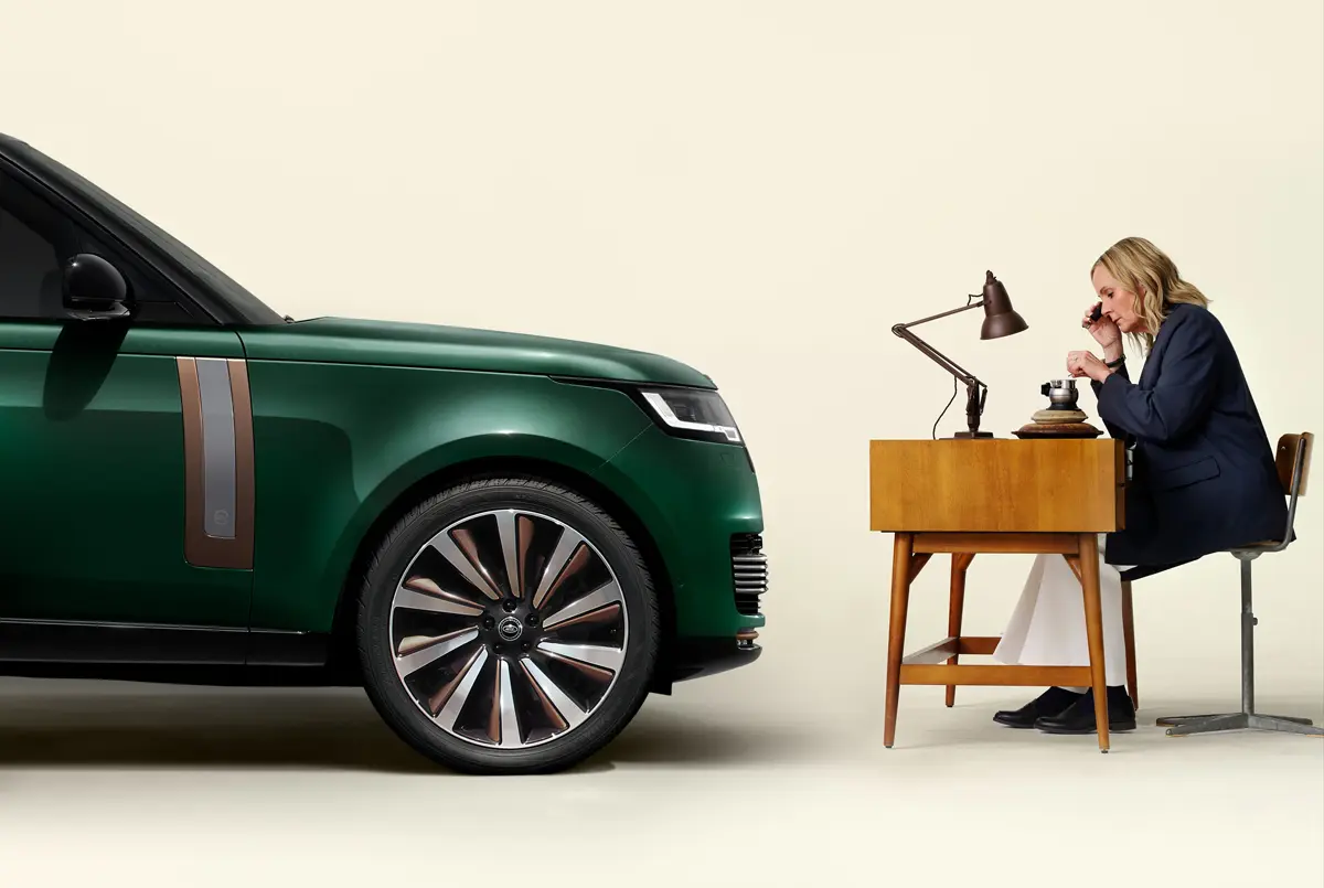 レンジローバーとランドローバー:英国オフロード車の真髄を探る。両者の歴史、そしてモデルや性格の違いとは