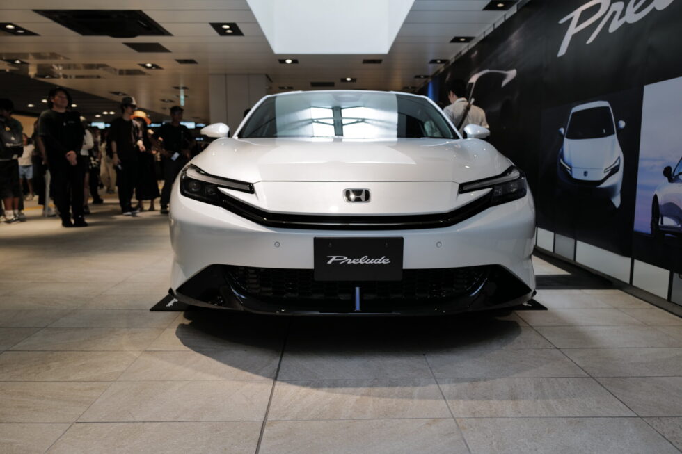 新型ホンダ プレリュードを見てきた。「ハンマーヘッド顔」が新鮮、なかなかにカッコいい。気になるのはその値段ではあるが【動画】