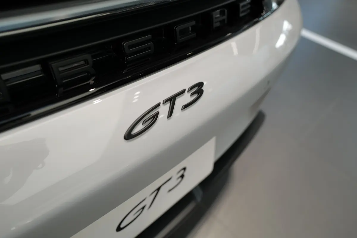 ポルシェ911「GT3」のリアとバッジ