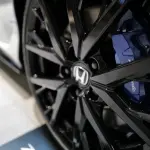 ホンダ プレリュードのホイール（ブラック）とエンブレム