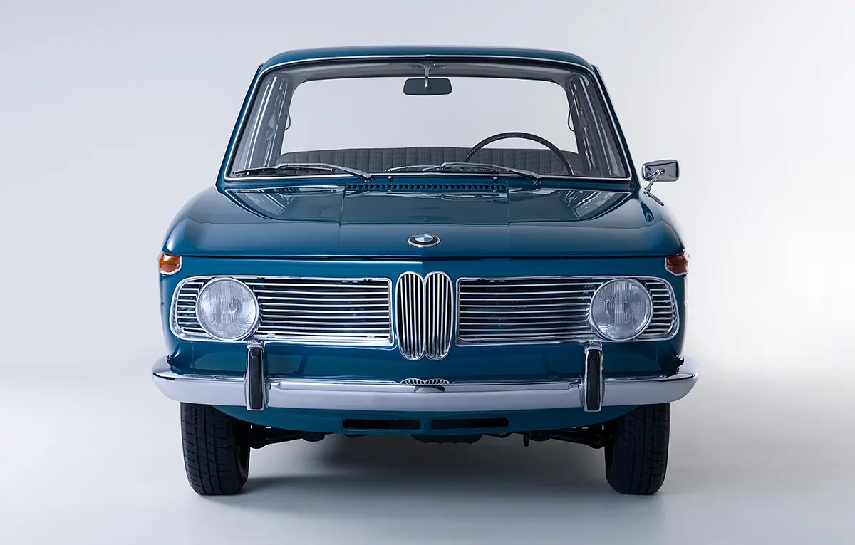 BMW「ノイエクラッセ（Neue Klasse）」の歴史と復活──初代は1960年代、メルセデス・ベンツによる買収からBMWを救った”救世主”。かつての名車たちと新世代EV戦略とは