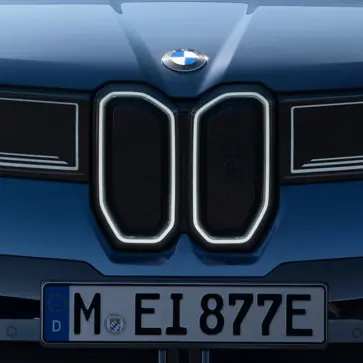 BMWの巨大グリルはなぜ誕生し、なぜiX3で小さくなったのか？デザイン責任者が語るその真相、そして今後の方向性