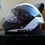 カーボンファイバーシェル採用、ベルの”フラッグシップ”ヘルメット、「レーススター フレックス） DLX」を買ってみた