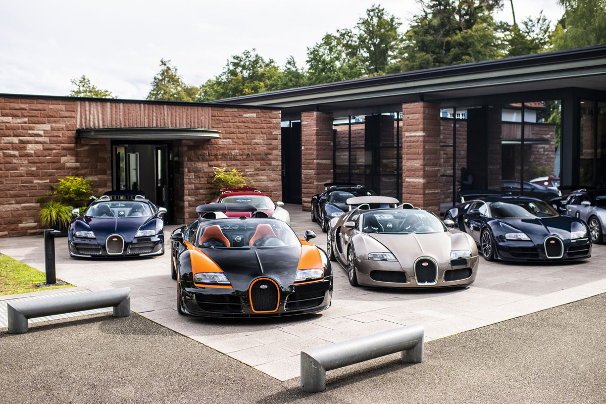 ブガッティ「ヴェイロン」誕生20周年を祝う特別イベント「ル・プチツアー」開催。フランス・モルスハイムにオーナーが集結する