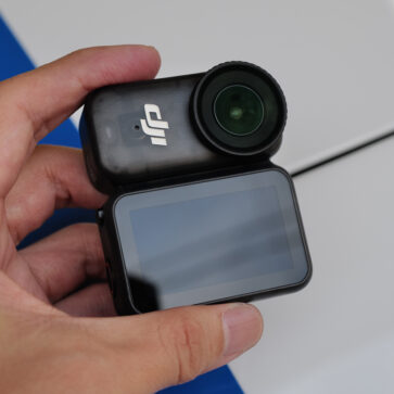 DJIの最新ハンドヘルドカメラ「OSMO NANO」を買う。「セパレート」設置できるため主に車内設置、そしてウエアラブルカメラとして使用する予定