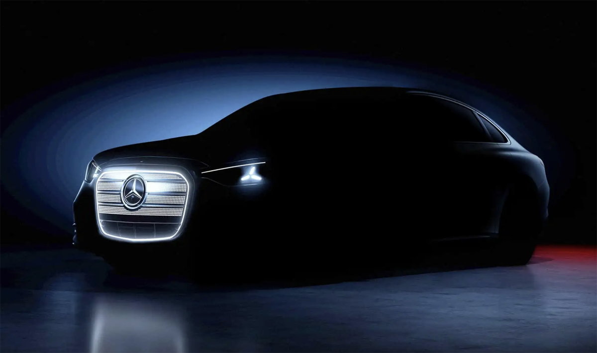 メルセデス・ベンツ、ジャンボグリルを持つ新型「CクラスEQテクノロジー」を予告。800kmの航続距離でBMW i3に真っ向勝負