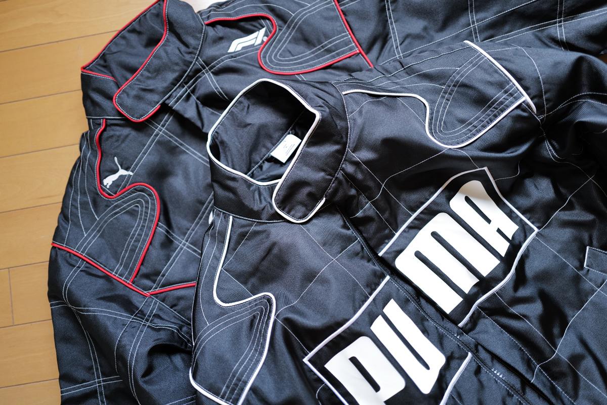 レーシングスーツっぽい仕立てのジャケット2着(PUMA)を買う。頑丈そうな生地と構造を持っており日常的にガンガン使えそう