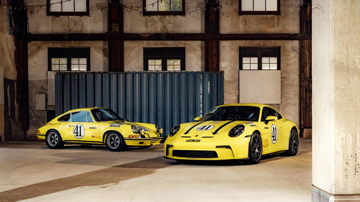 一度は「失われた」1972年のル・マン優勝車ポルシェ911 2.5 S/T。その個体を発見し修復したオーナーへといま、同じカラーにペイントされた現代版911 S/Tが納車される