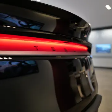 テスラ・モデルYのテールランプ