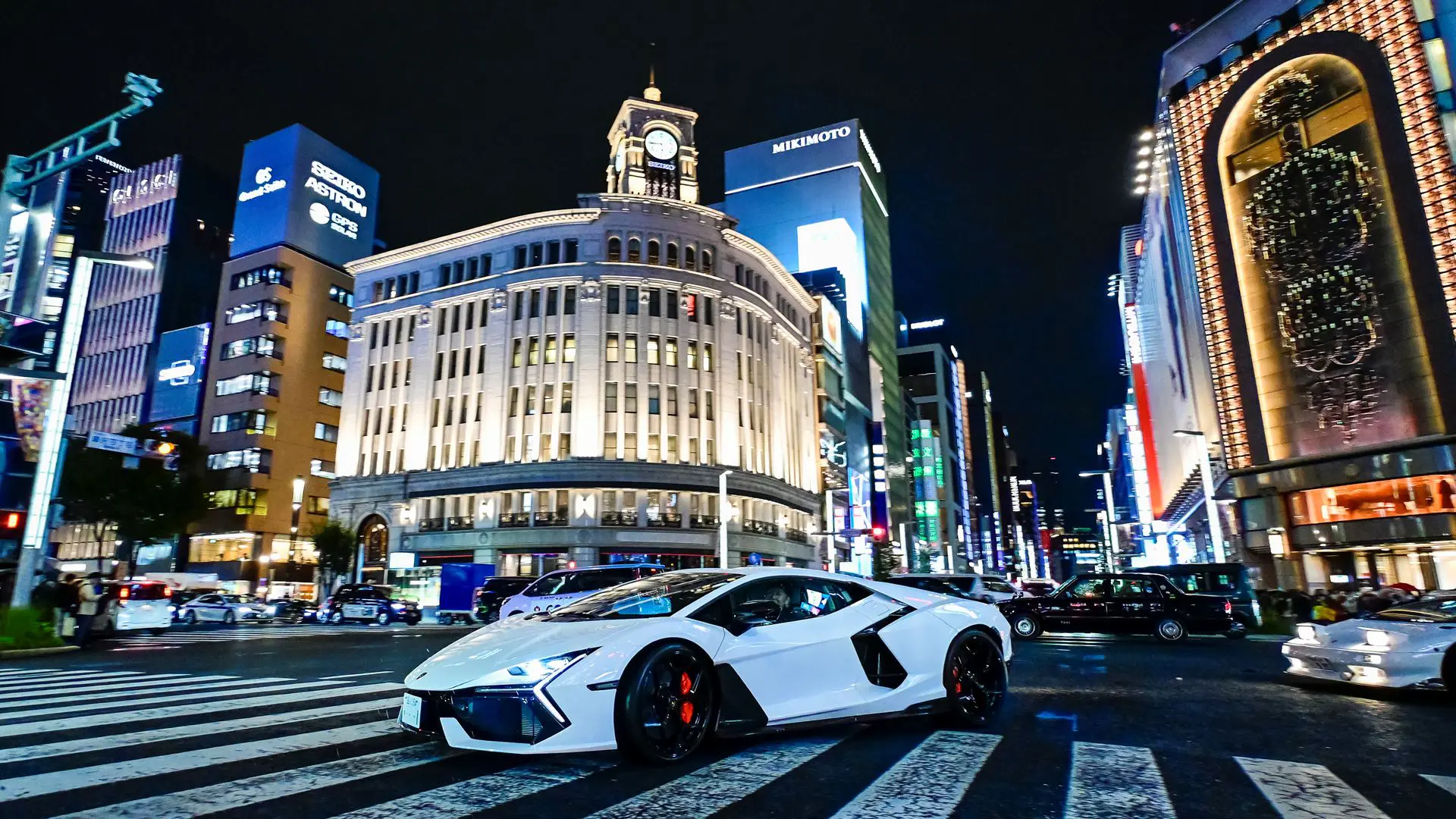 ランボルギーニ・デイ・ジャパン2025が日本で開催。東京にて「フェノーメノ」アジア太平洋初公開、特別仕様レヴエルトも登場