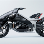 ホンダがまた未来っぽいカッコいいバイク、「OUTLIER CONCEPT」を発表。「電動バイクはガソリンバイクの延長や置き換えではなく、まったく新しい世界線にある乗り物であるべきです」