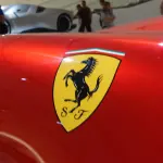 フェラーリの赤に「愛」を見た──ルイス・ハミルトンがいま語る、”新たな挑戦と情熱の源”とは